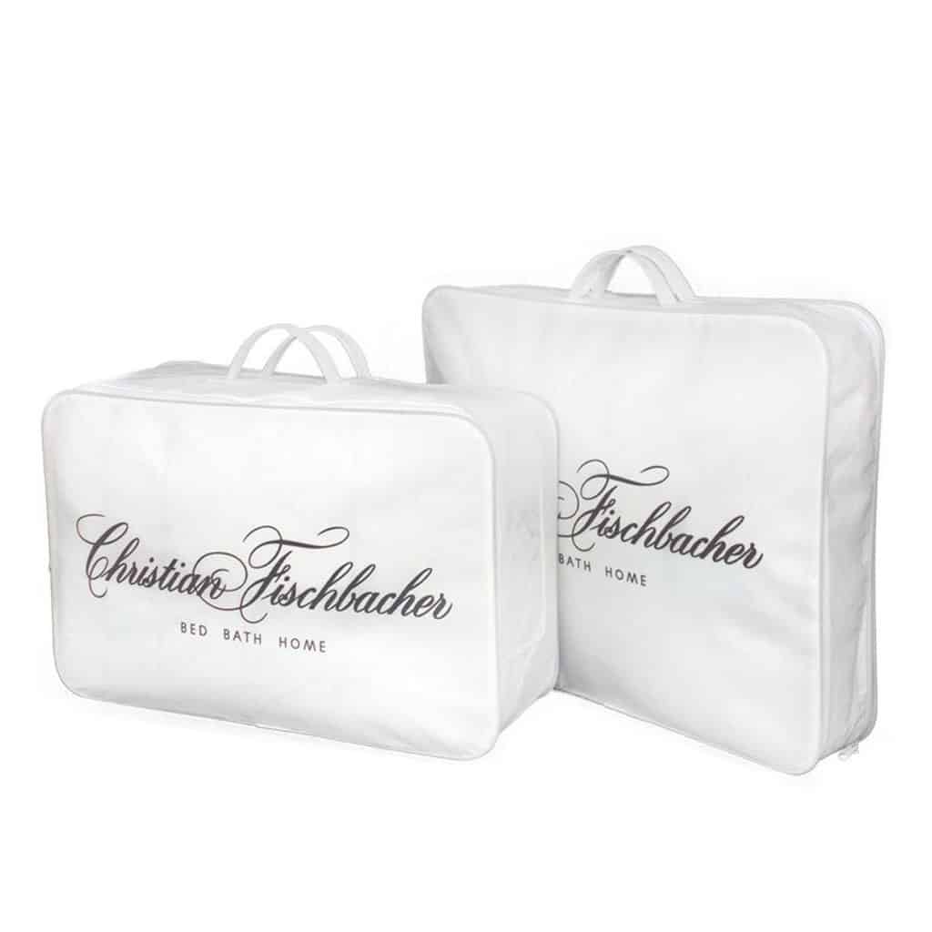White zipper bag with iron wiring for duvets, blankets and pillows